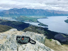 Load image into Gallery viewer, XTOURING Accessory Handlebar Pack Dry Honeycomb Iron Grey