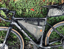 Load image into Gallery viewer, XTOURING Full Frame Bag DRY Honeycomb Iron Grey