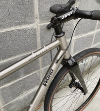 Laden Sie das Bild in den Galerie-Viewer, Double Ace Titanium GRAVEL | Komplettrad Standard Raw (Gebürstet/Sandgestrahlt)
