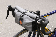 Load image into Gallery viewer, XTOURING Accessory Handlebar Pack Dry Honeycomb Iron Grey