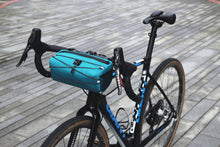 Charger l'image dans la galerie, Sac de guidon ColorGrind + BUNDLE Almighty Cup