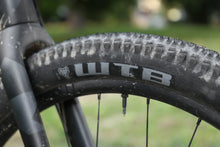 Laden Sie das Bild in den Galerie-Viewer, WEIT ÖFFNEN. X WOHO Cyber-Camo Black Sonderedition