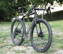 Laden Sie das Bild in den Galerie-Viewer, WEIT ÖFFNEN. X WOHO Cyber-Camo Black Sonderedition