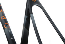 Laden Sie das Bild in den Galerie-Viewer, WEIT ÖFFNEN. X WOHO Cyber-Camo Black Sonderedition