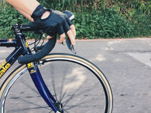 Load image into Gallery viewer, Gran Turismo Leather Short-finger Mitts