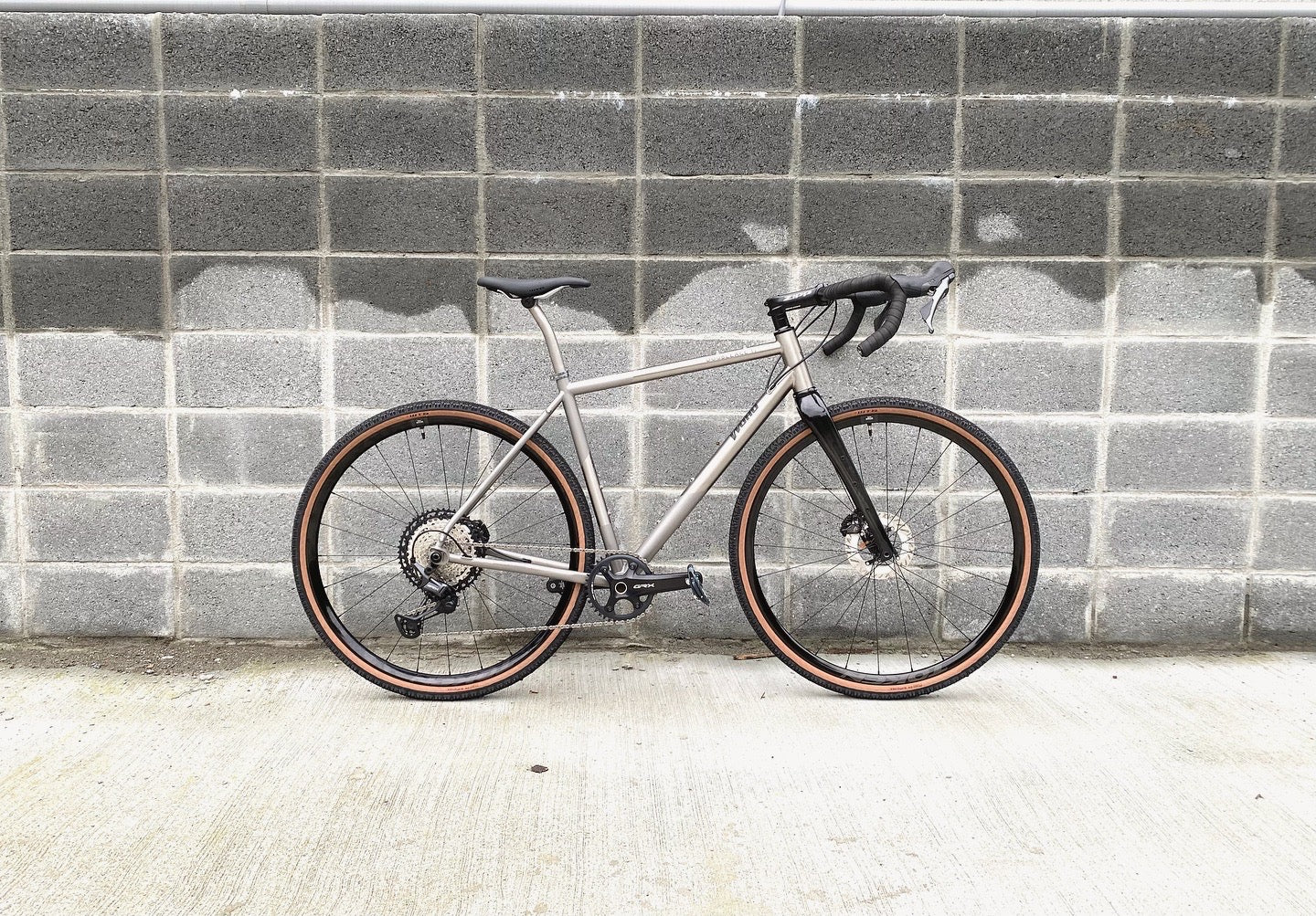 standard gravel bike Double Ace Titanium GRAVEL