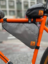 Charger l'image dans la galerie, Sac de cadre triangulaire XTOURING nid d'abeille gris fer